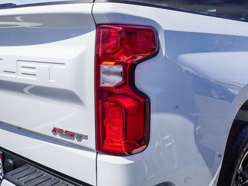 Used 2022 Chevrolet Silverado 1500 RST AWD/4WD image 7