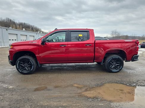 Used 2021 Chevrolet Silverado 1500 Custom Trail Boss w/ LPO, Dark Essentials Package image 7