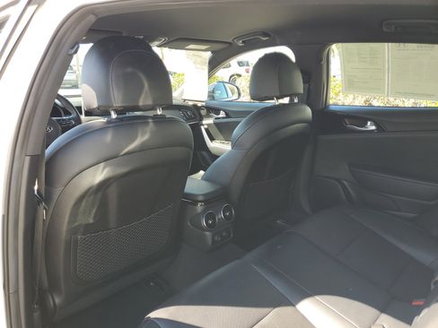 Used 2021 Kia Stinger GT-Line image 9