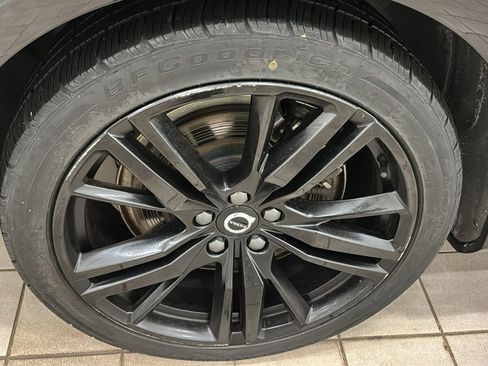 Used 2023 Volvo S60 T8 Plus w/ Climate Package image 31