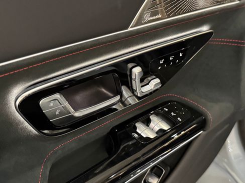New 2026 Mercedes-Benz SL 63 AMG 4MATIC image 17