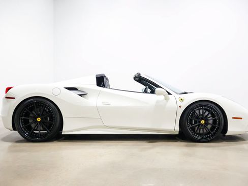 Used 2017 Ferrari 488 Spider RWD image 85