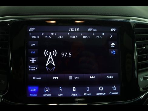 Used 2020 Jeep Grand Cherokee Limited image 28