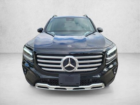 Used 2025 Mercedes-Benz GLB 250 image 2