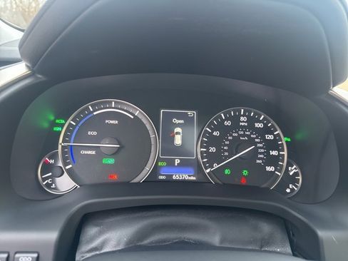 Used 2017 Lexus RX 450h AWD image 23