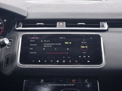 Used 2020 Land Rover Range Rover Velar R-Dynamic S AWD/4WD image 11