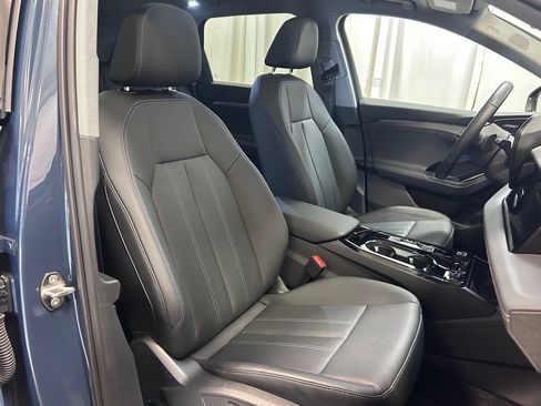 Used 2025 Audi Q6 e-tron Premium Plus w/ Premium Plus AWD/4WD image 21
