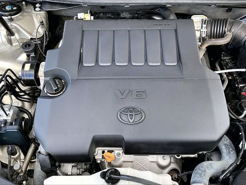 Used 2018 Toyota Avalon Limited FWD image 31