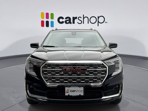 Used 2023 GMC Terrain Denali w/ Black Diamond Edition image 8