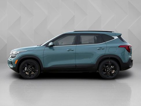 New 2026 Kia Seltos EX FWD image 8