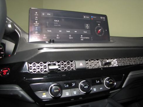 Used 2023 Honda Accord Sport image 7