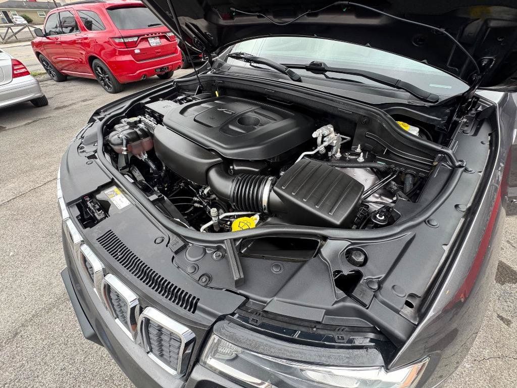 Used 2019 Jeep Grand Cherokee Laredo AWD/4WD image 32