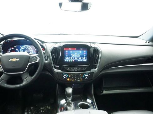 Used 2023 Chevrolet Traverse Premier image 25