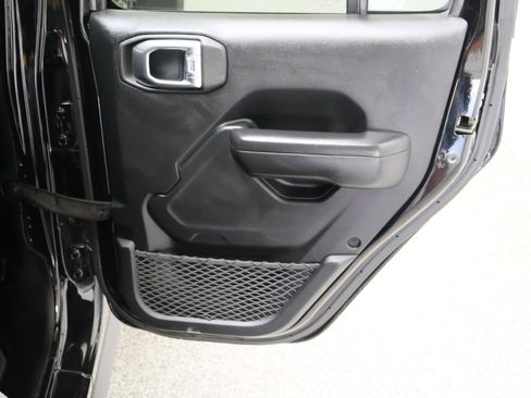 Used 2021 Jeep Wrangler Unlimited Sport w/ Sun And Sound Package AWD/4WD image 33