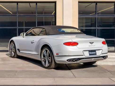 New 2024 Bentley Continental GT image 12