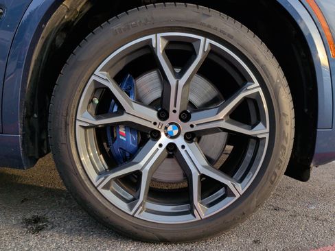 Used 2021 BMW X5 M50i w/ Premium Package image 14