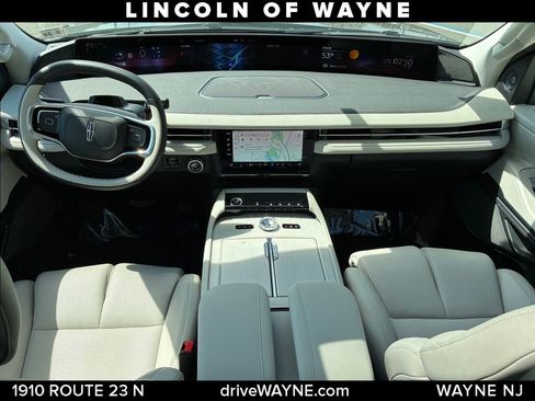 Used 2026 Lincoln Navigator Reserve AWD/4WD image 47