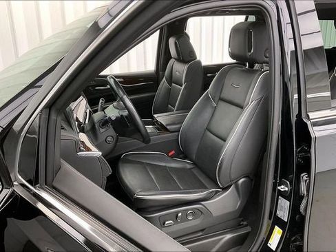 Used 2021 Cadillac Escalade Premium Luxury w/ Performance Package AWD/4WD image 8