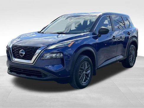Used 2021 Nissan Rogue S image 3