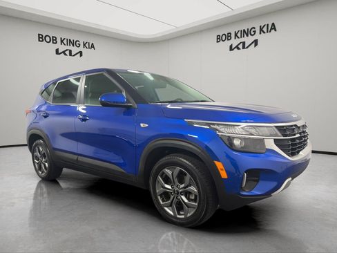 Used 2024 Kia Seltos LX AWD/4WD image 7