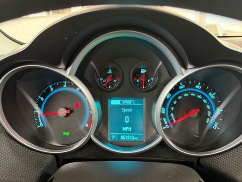 Used 2014 Chevrolet Cruze LT FWD image 10