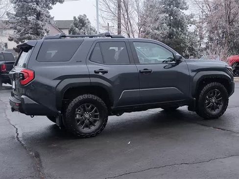 Used 2025 Toyota 4Runner SR5 image 9