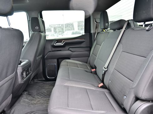 Used 2024 Chevrolet Silverado 1500 LT Trail Boss w/ Protection Package AWD/4WD image 16