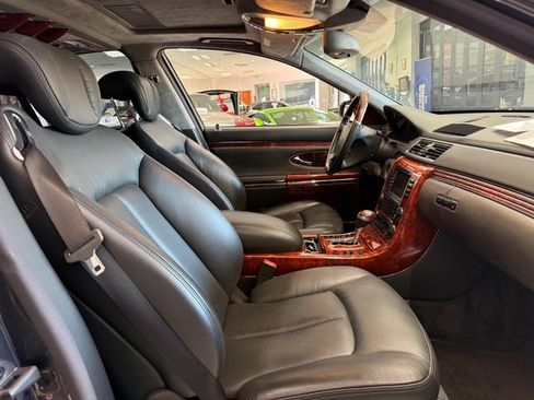 Used 2005 Maybach 57 RWD image 19
