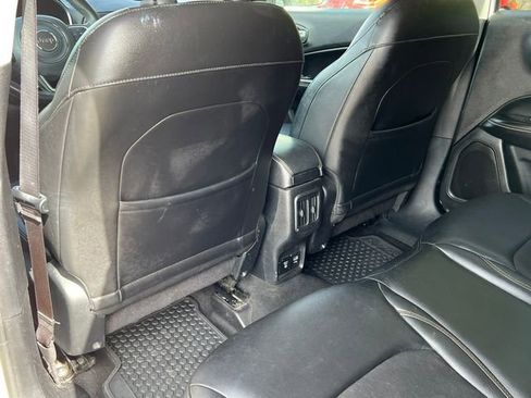 Used 2018 Jeep Compass Latitude w/ Popular Equipment Group AWD/4WD image 27