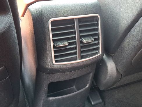 Certified 2025 Kia Sportage SX AWD/4WD image 11