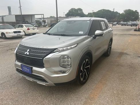 Certified 2020 Ford Escape SEL FWD image 5