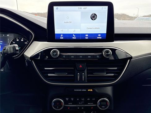 Used 2021 Ford Escape SE FWD image 19