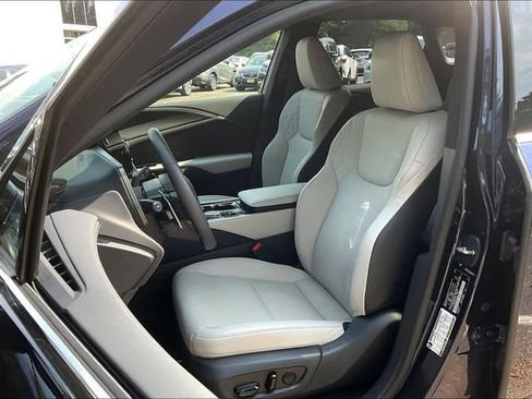 Certified 2024 Lexus RX 350 Premium w/ Accessory Package AWD/4WD image 21