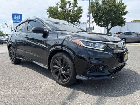 Used 2021 Honda HR-V Sport image 2