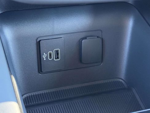 New 2026 Ford Explorer Active image 31