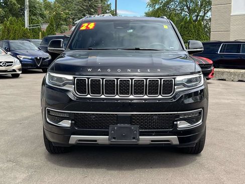 Certified 2024 Jeep Wagoneer L Series II w/ Flexible Seating Group AWD/4WD image 9