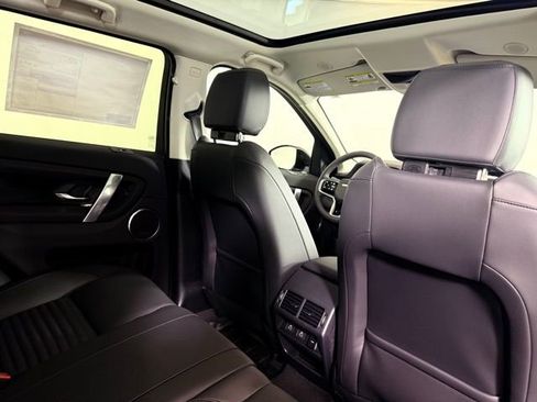 New 2025 Land Rover Discovery Sport S image 31