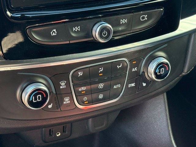 Used 2023 Chevrolet Traverse LT AWD/4WD image 15