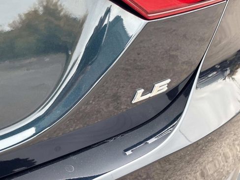 Used 2021 Toyota Camry LE image 13