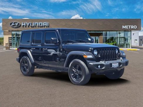 Used 2022 Jeep Wrangler Unlimited Sport AWD/4WD image 1