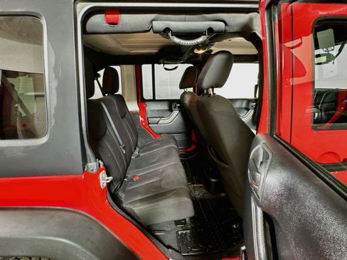 Used 2014 Jeep Wrangler Unlimited Sport w/ Quick Order Package 24S AWD/4WD image 23
