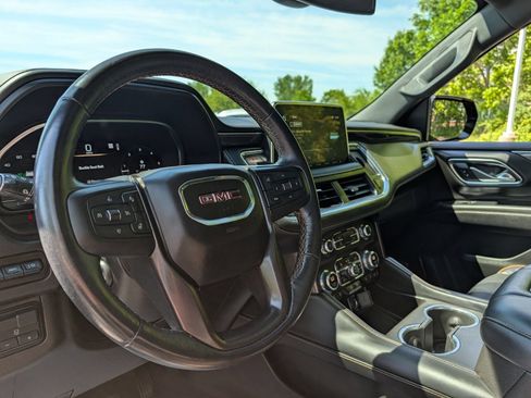 Used 2022 GMC Yukon AT4 AWD/4WD image 34