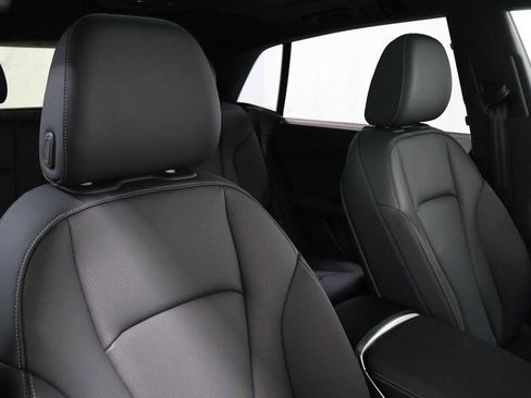 Used 2025 Audi Q8 Premium Plus w/ Premium Plus Package image 21