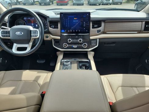 Certified 2024 Ford Expedition Limited AWD/4WD image 11