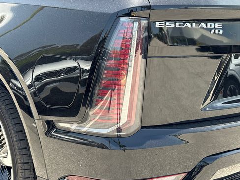 New 2026 Cadillac Escalade IQ Sport 1 AWD/4WD image 15