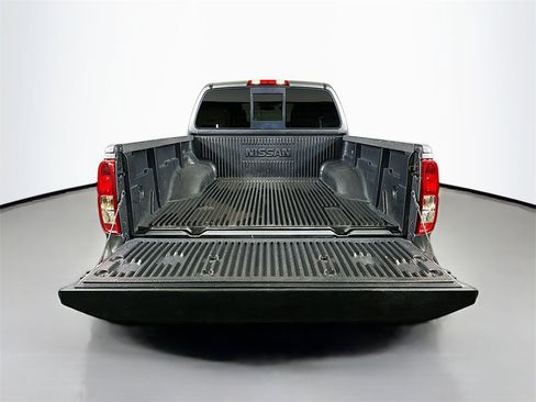 Used 2019 Nissan Frontier SV image 29