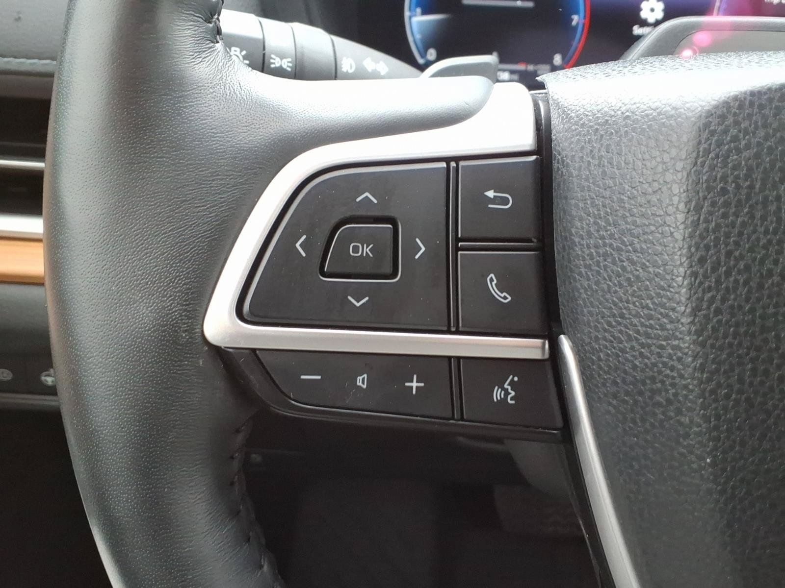 Used 2024 Toyota Grand Highlander AWD image 16