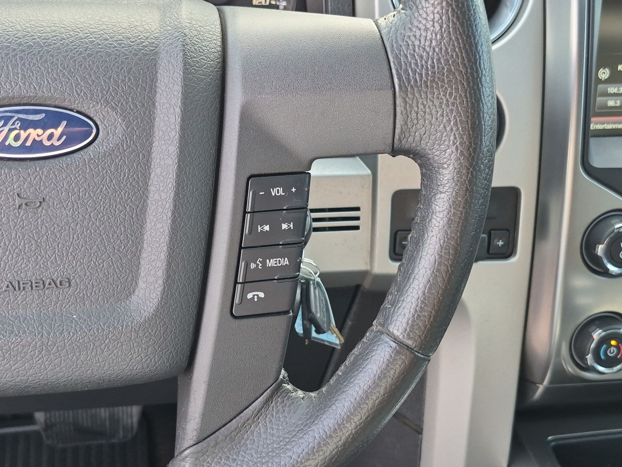 Used 2014 Ford F150 FX4 w/ Equipment Group 402A Luxury AWD/4WD image 19