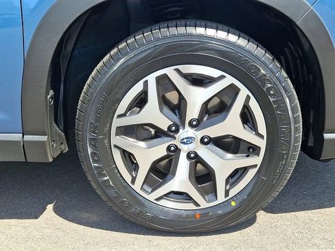 Certified 2022 Subaru Forester Premium AWD/4WD image 9