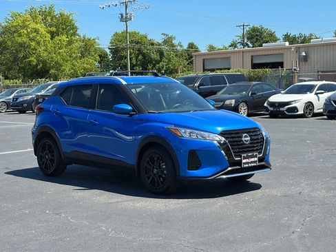 Used 2024 Nissan Kicks SV w/ Interior Electronics Package image 9